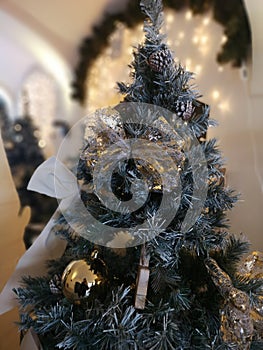 Decoration of Love / Ornate Christmas Tree