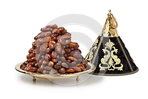 Decoration tajine with dates