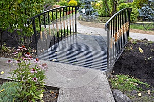 Decorative bridge at the entrance to the Botanical garden