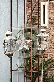 Decorative candle holders for a house in Deventer during Christmas