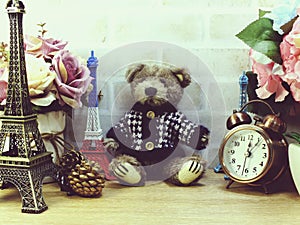 Decorative eiffel tower and different home decor related objects