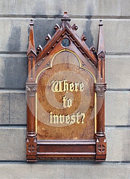 Decorative wooden sign - Where to invest