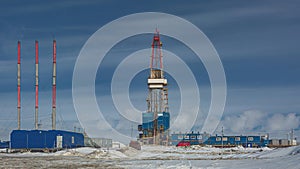 Deep drilling rig for oil and gas