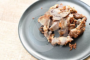 Deep fried chicken liver and gizzard on plate