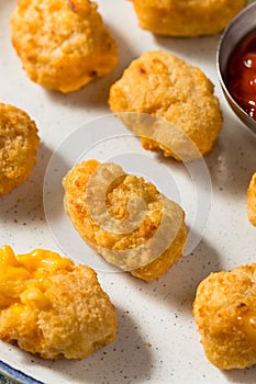 Deep Fried Macaroni and Cheese Bites