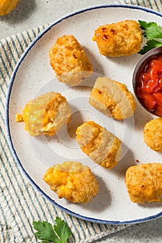 Deep Fried Macaroni and Cheese Bites