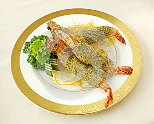 Deep fried prawn with seaweed