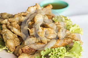 Deep fried razor with powder