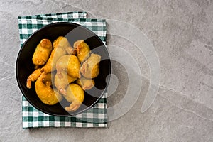 Deep fried shrimps in a bowl