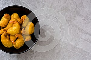 Deep fried shrimps in a bowl