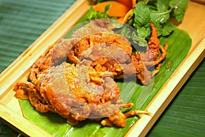 Deep fried sorf-shelled crab with salt egg and tamarind sauce