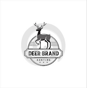 Deer Hunt Logo template / Elegant Deer Head logo designs vector / Vintage deer Elk Logo Design / Wildlife Silhouette Hunter / Hunt