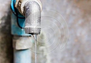 Defective faucet photo