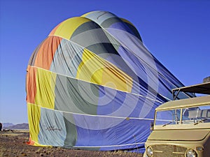 Deflating balloon