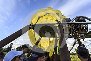 Deflating the balloon after a smooth landing operation