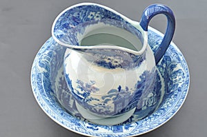 Delft wash bowl and jug