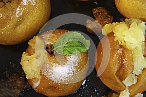 Delicious baked golden apples