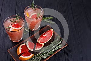 Delicious bittersweet and spicy grapefruit and rosemary cocktail