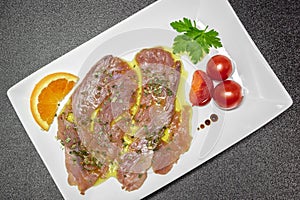 A delicious carpaccio of fresh Mediterranean tuna