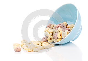 Delicious Cheerios Oat Cereal in bowl