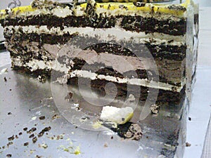 DELICIOUS CREAM CAKE