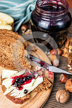 Crisp bread, jam and butter