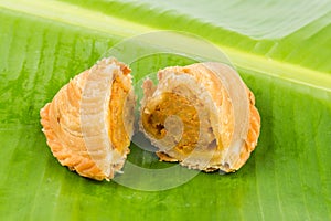 Delicious curry puffs with spicy sweet potatoes fillings