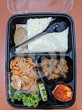 Delicious food launch box eeg rice cucumber meet beef