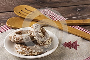 Delicious gingerbread in a saucer