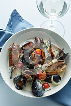 Delicious mussels with sauce