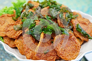 Deep-fried curried fish patties