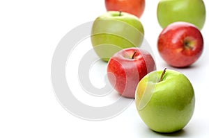 Delicious red and green apples