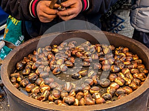 Delicious rosted chestnuts - 2