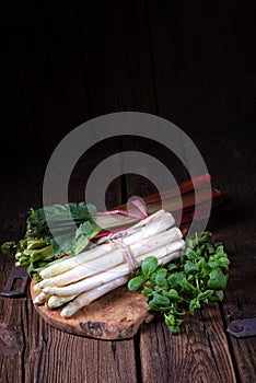 Delicious white asparagus