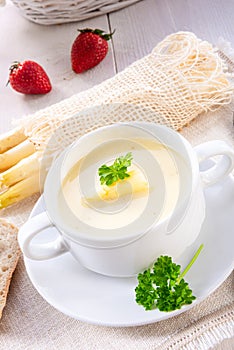 Delicious white asparagus cream soup