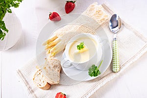 Delicious white asparagus cream soup