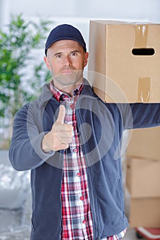 delivery man thumb up