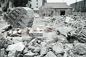 Demolition of buildings in urban environments