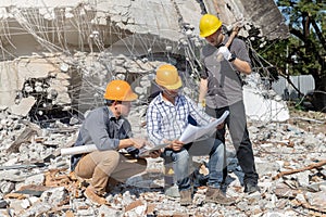 Demolition control supervisor and contractor discussing on demolish building