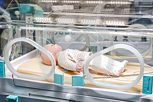 Demonstration of baby incubator