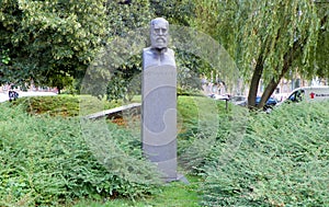 Denmark, Copenhagen, 14 Julius Thomsens Gade, monument to Herman Trier by Johannes C Bjerg