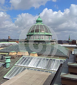 Denmark, Copenhagen, 26 H. C. Andersens Blvd, Ny Carlsberg Glyptotek, view of the main dome of the building from the roof