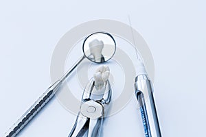 Dental anesthesia for tooth removal