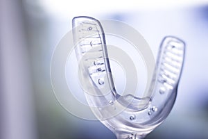Dental bracket tooth vibrator