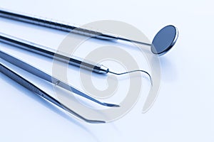 Dental cutlery