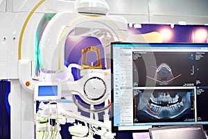 Dental digital tomograph