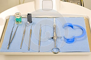 Dental instrument set