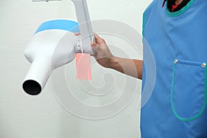 Dental x-ray unit for radiation