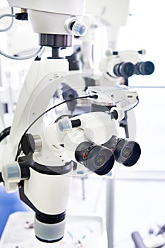 Dental surgical microscope