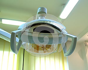 Dentist's examination lamp